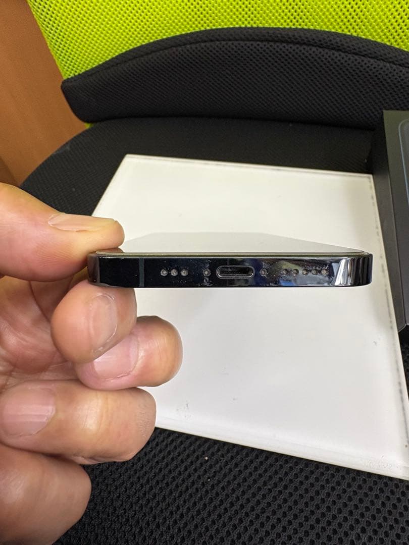 Apple iPhone 12Pro・128GB ・ブルー・中古品