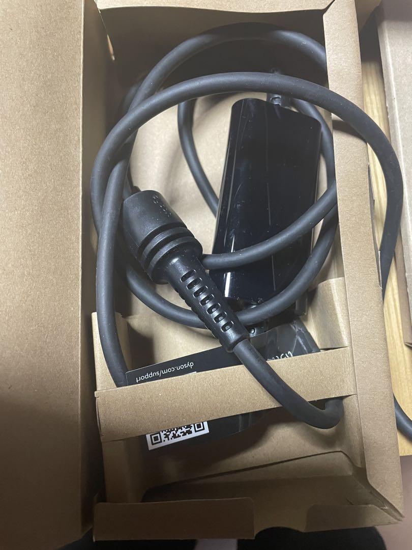 最新ドライヤー　Dyson hd16
