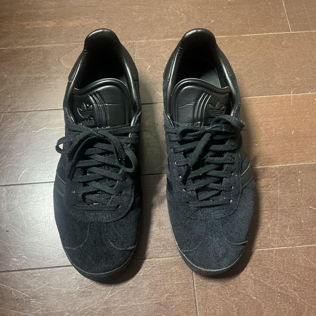 adidas ガゼル　トリプルブラック 26.0cm