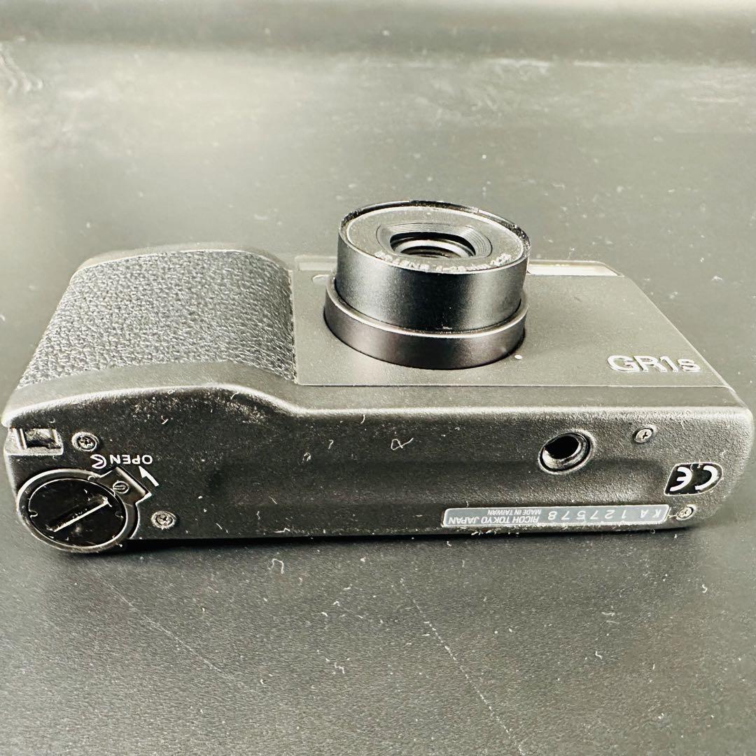 ① RICOH フィルムカメラGR1s コンパクトフィルムカメラプラック
