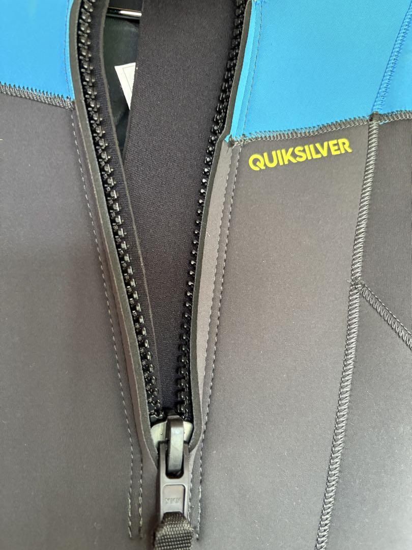 SALE！Quiksilver フルスーツ 130サイズ 青黒 Quiksilver フルスーツ 130サイズ 青黒 サーフィン・ボディボード