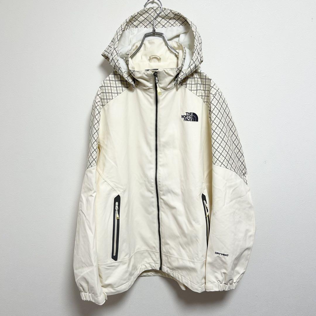 日本未入荷　海外限定　ノースフェイス　マウンテンパーカー　マンパ　DRYVENT