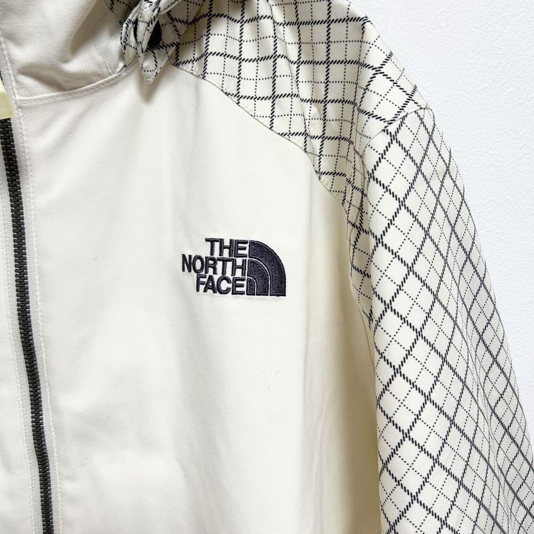 日本未入荷　海外限定　ノースフェイス　マウンテンパーカー　マンパ　DRYVENT