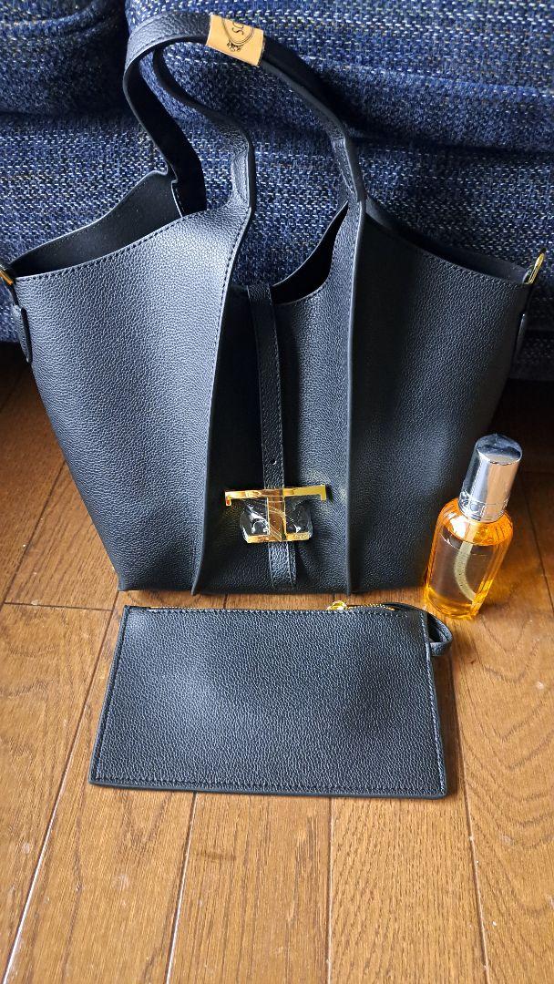 TOD'S　タイムレスブラックレザートートバッグ ポーチ付き