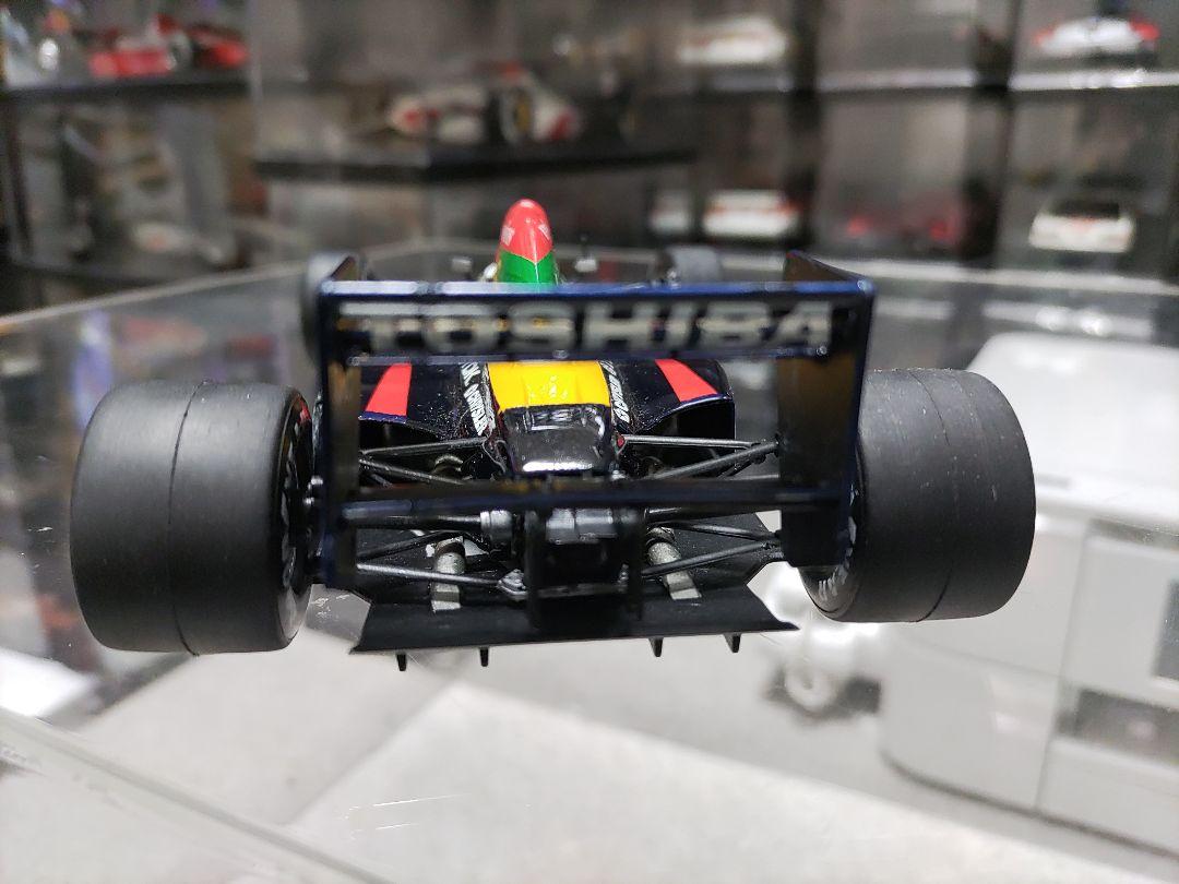 ハセガワ1/24ローラLC90 プラモデル完成品