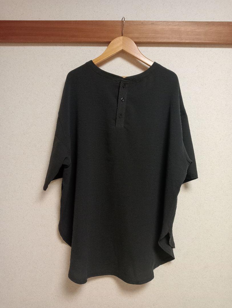 バックボタンジョーゼットロゴTEE DOUDOU(ドゥドゥ) 新品未使用品