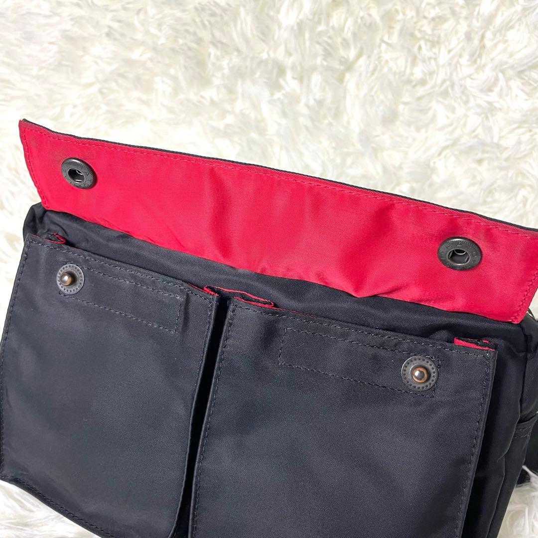 PORTER ポーター エルファイン ショルダーバッグ ナイロン 黒 PORTER ポーター エルファイン ショルダーバッグ ナイロン 黒