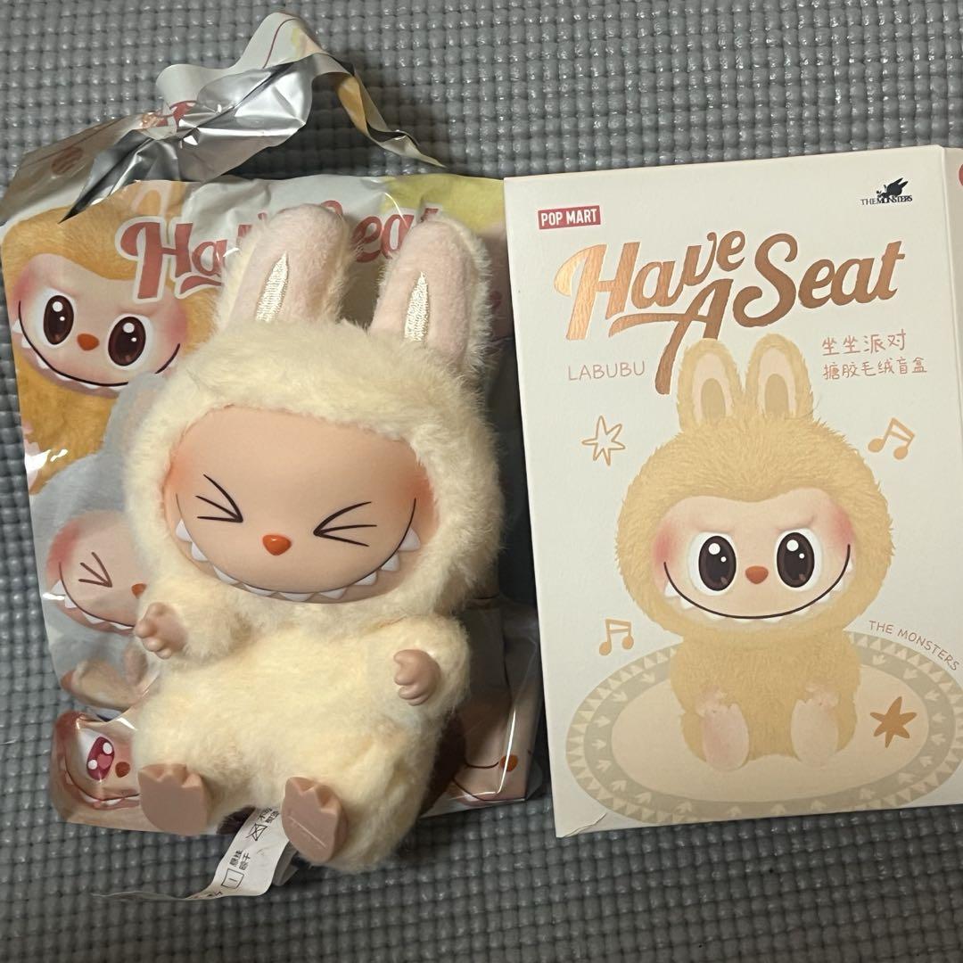 LABUBU Have aSeat ラブブ ぬいぐるみ SISI
