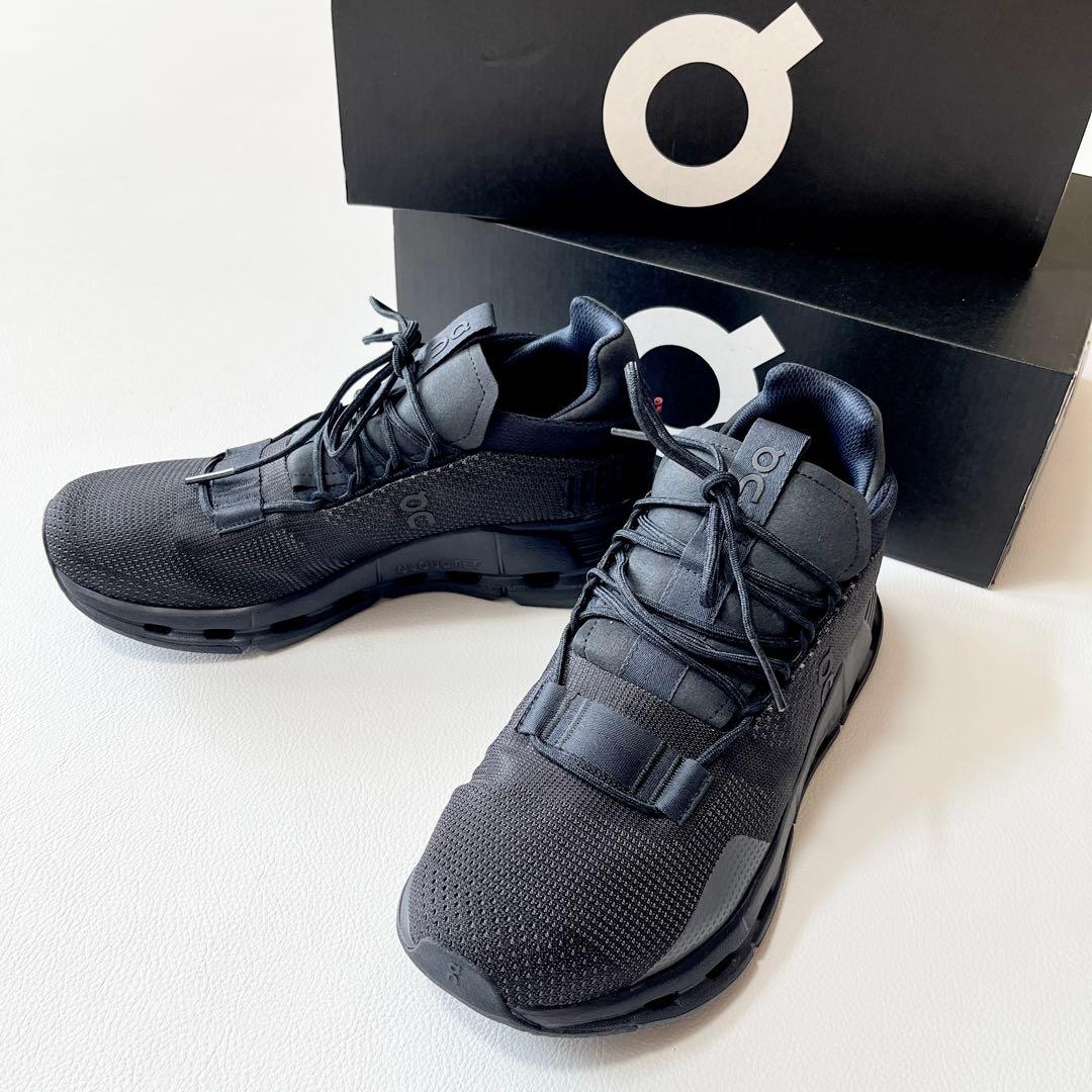 ▼未使用✨美品✨Cloud nova オン クラウドノヴァ ランニングシューズ