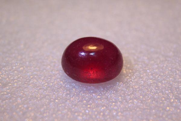 １２月限定品★天然スリランカ産ルビー１３．９６ct★カボッション★鑑別所付き