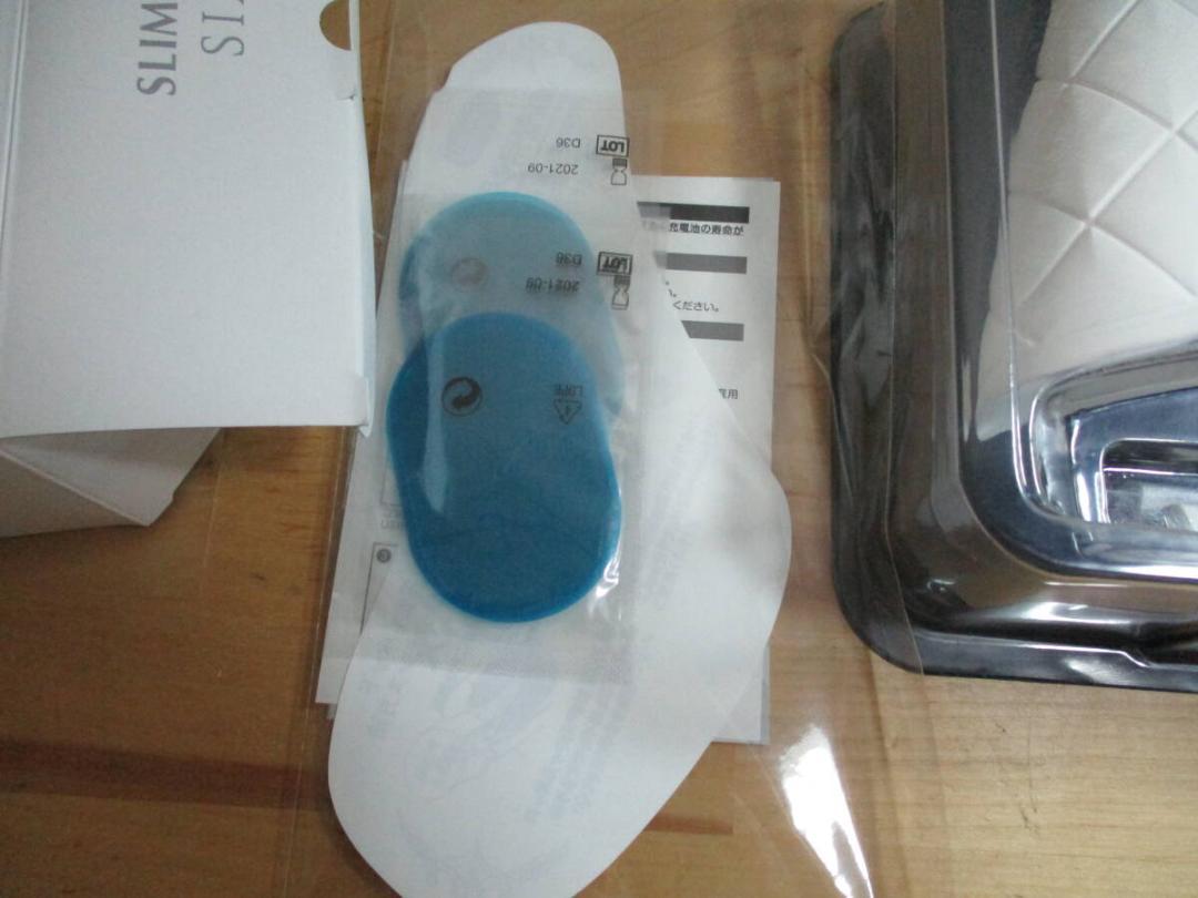 クルールラボ　シックス　スリムパッド　未使用品