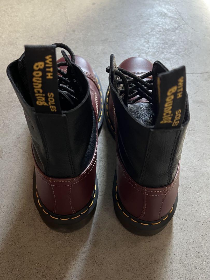 靴 MM6 x Dr. Martens Twisted and Reimagined