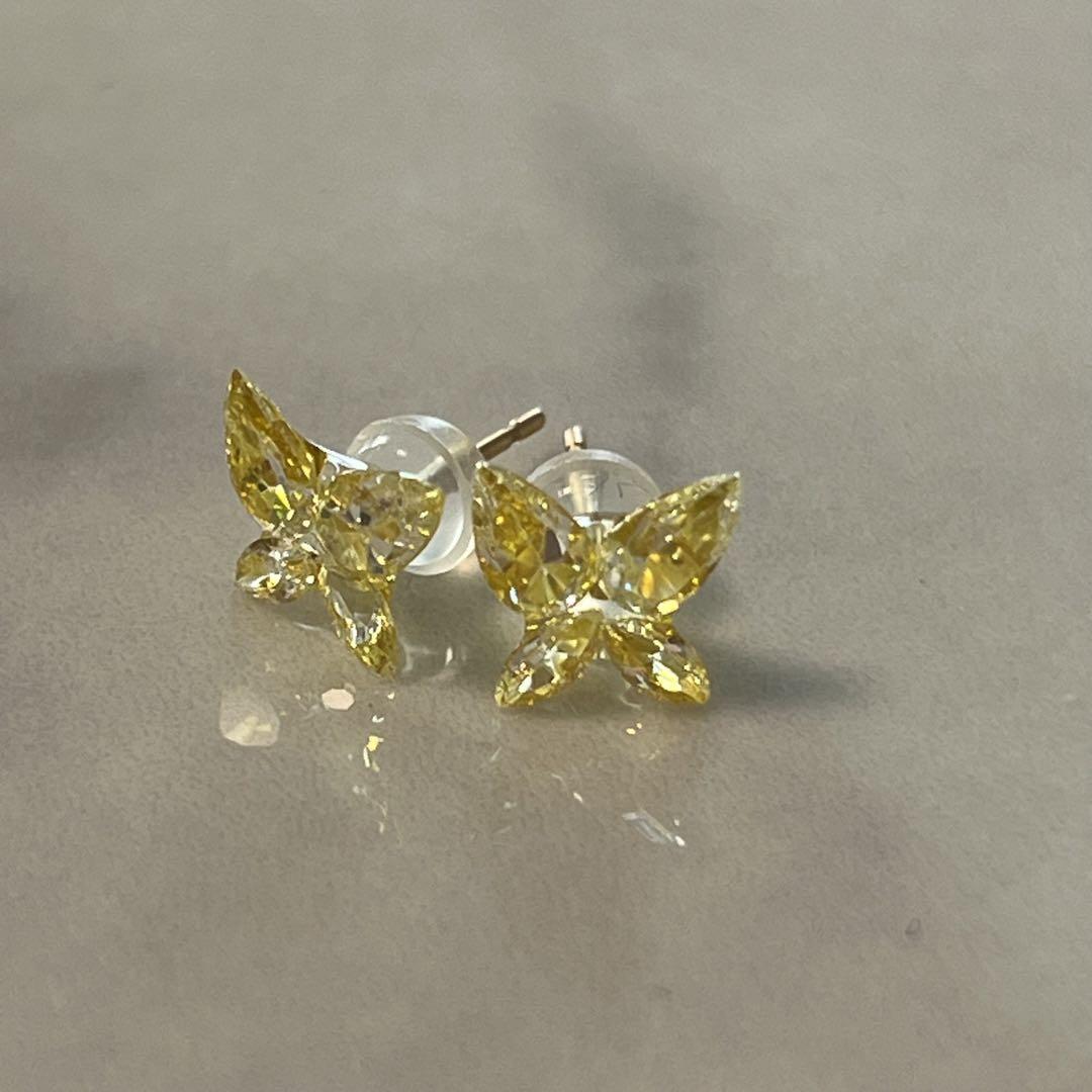 K18YG キュービックジルコニア ピアス バタフライ