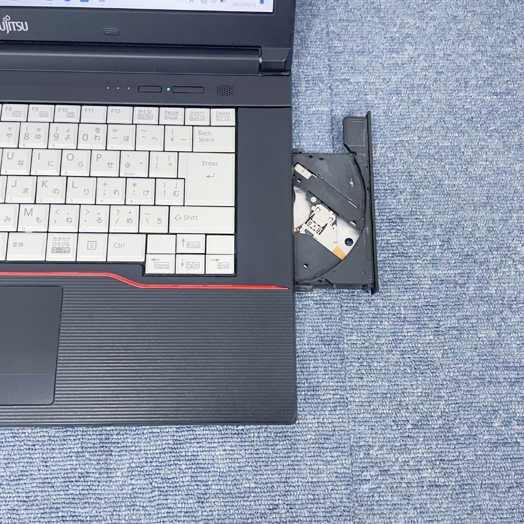 富士通　i5　ノートパソコン　Windows11　オフィス付き　爆速SSD搭載