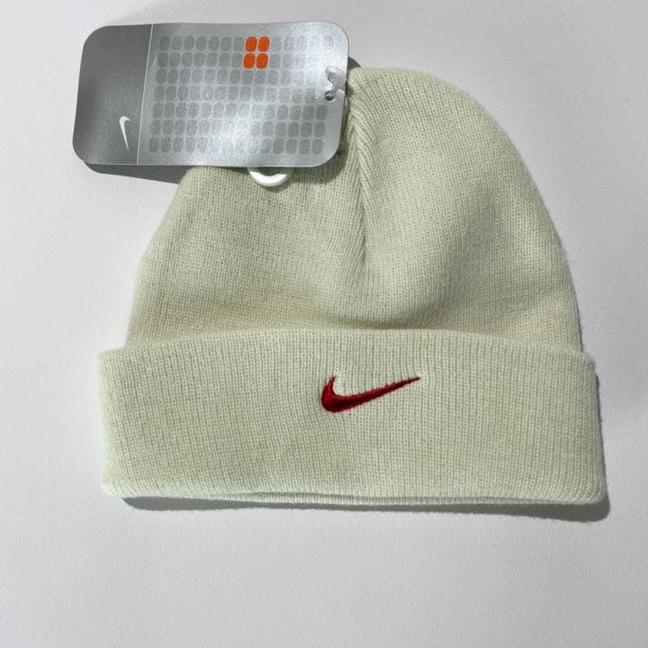 希少】NIKE ナイキ ニット帽 デッドストック ホワイト 刺繍ロゴ www