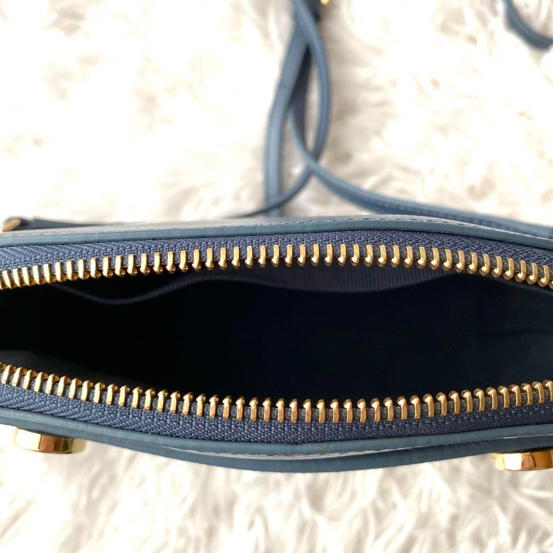 美品✨フルラ　ミニショルダーバッグ　グレー　金ボタン　斜め掛け　レザー