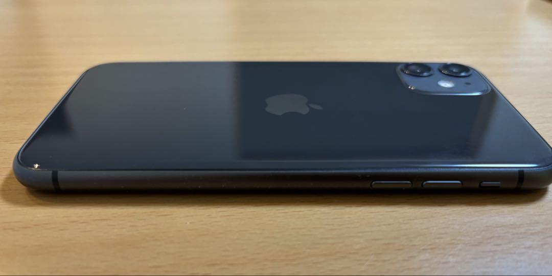 iPhone11 (ブラック 64GB) SIMロック解除済み