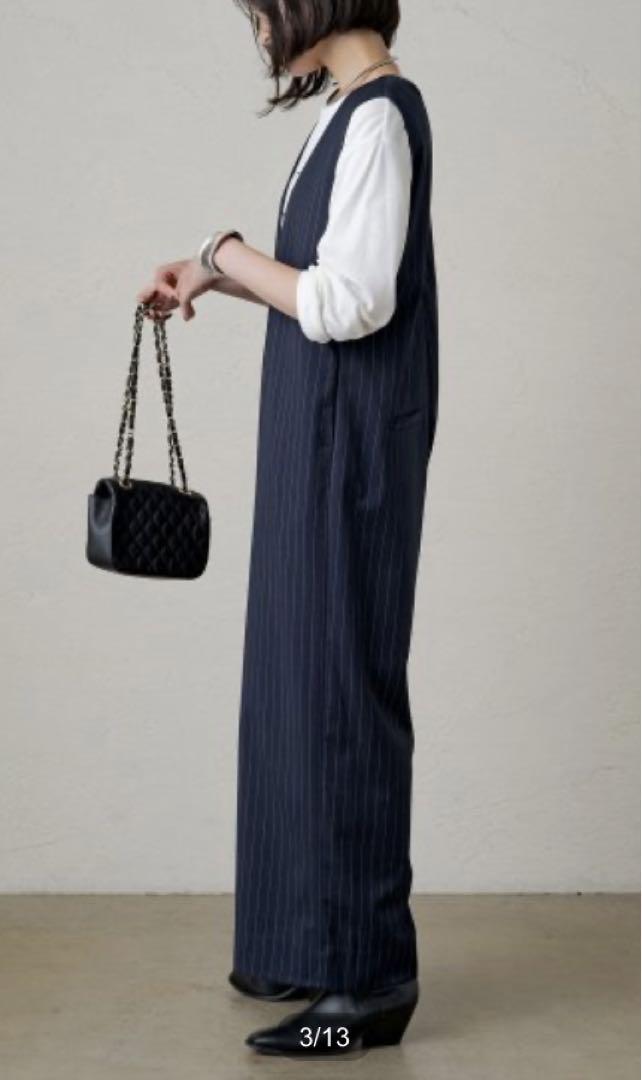 新品　Loungedress ラウンジドレス　Vネックオールインワン　ネイビー