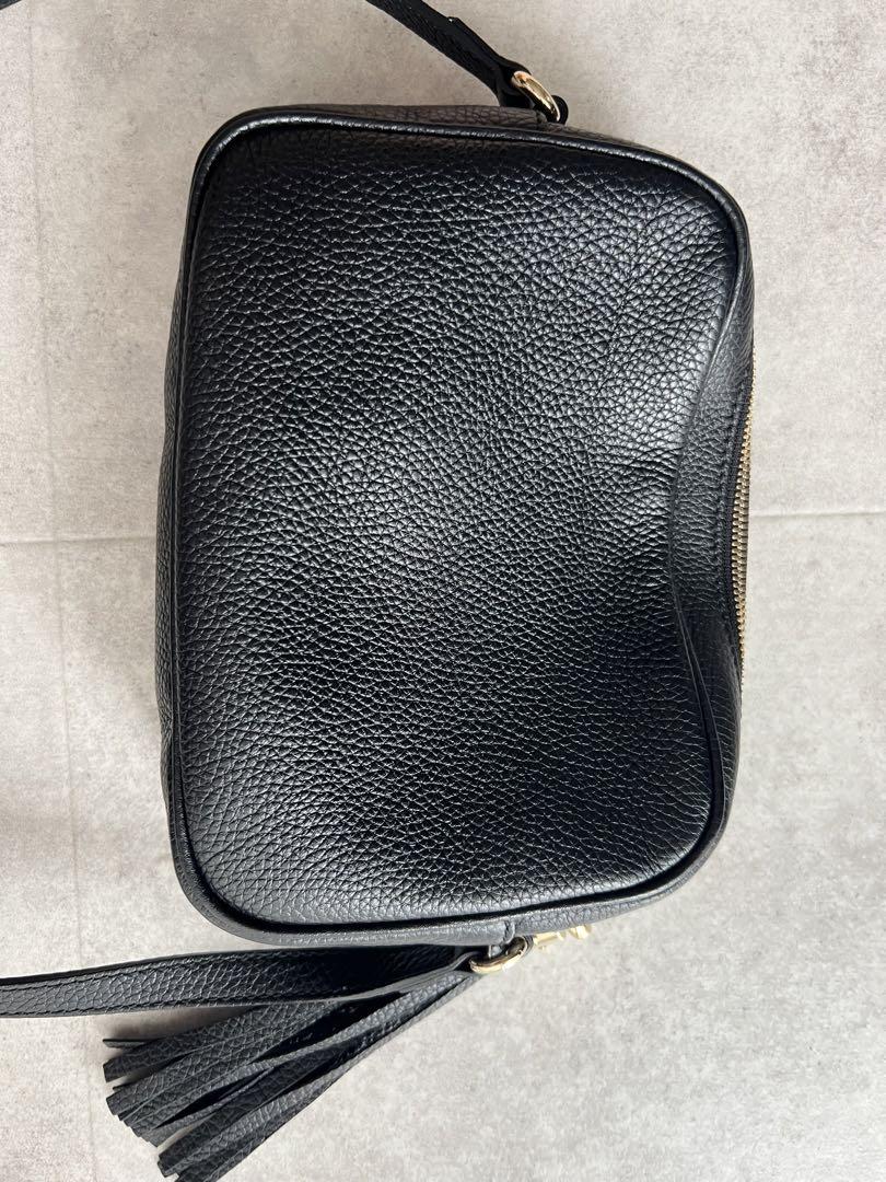 美品】Gucci 黒 レザー ショルダーバッグ GGロゴ フリンジ付き 美品】Gucci 黒 レザー ショルダーバッグ GGロゴ フリンジ付き
