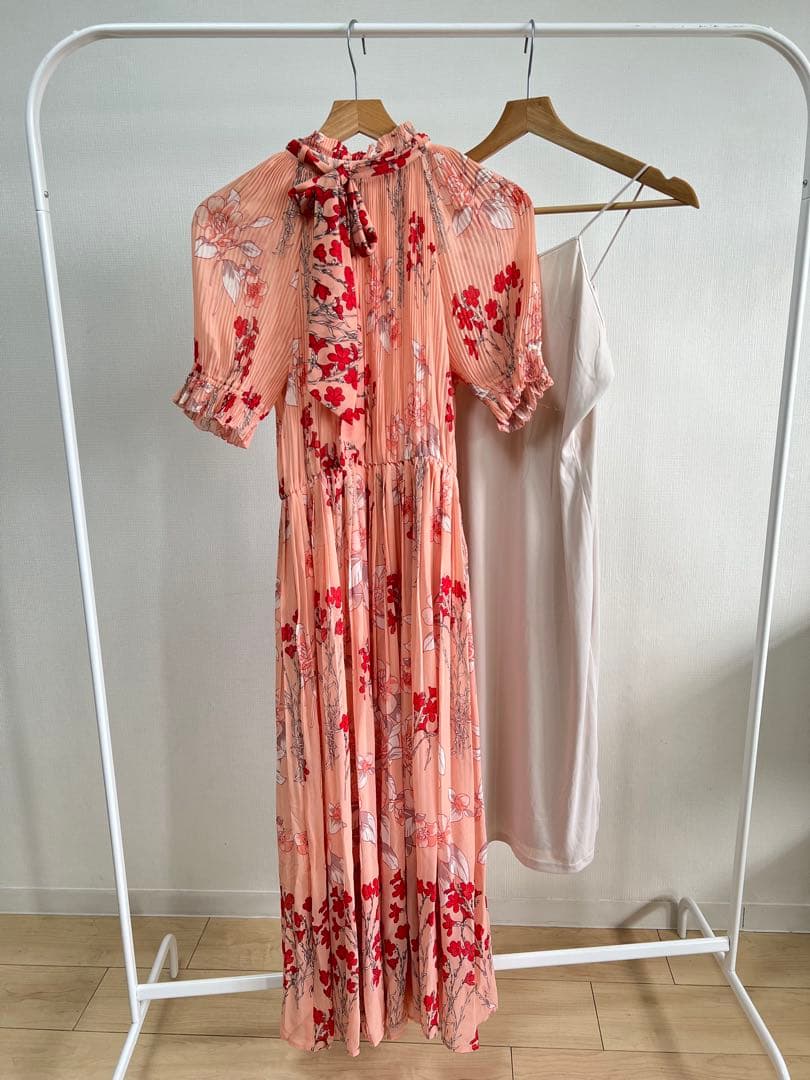 Sov. ソブ フラワープリント プリーツロング ワンピース ベージュS Sov