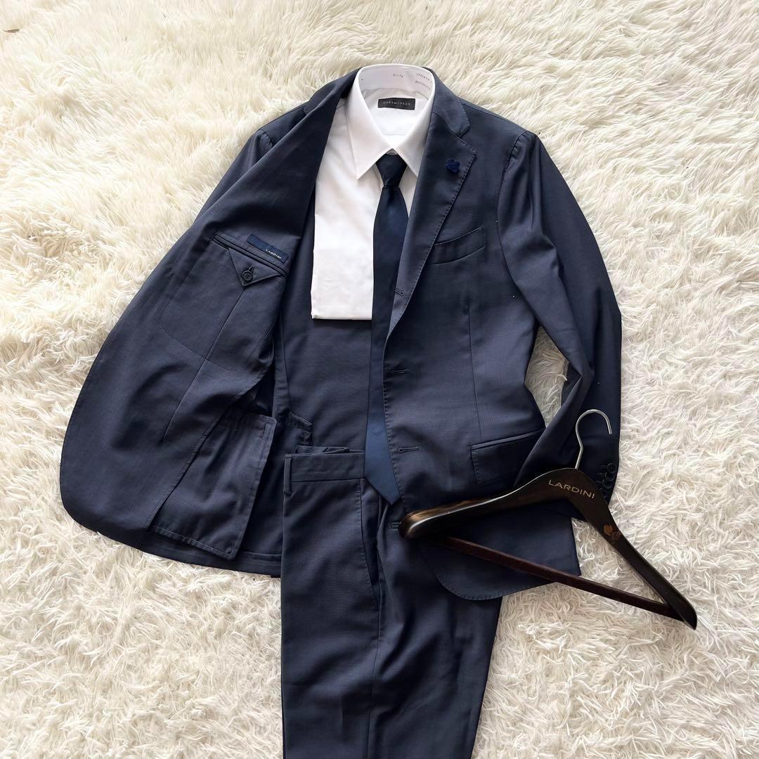<美品>LARDINI ネイビー ウール スーツ ブートニエール サイズ46