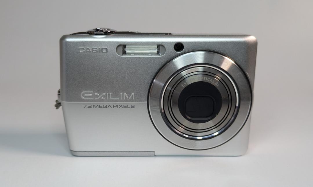 CASIO EXILIM EX-Z700 シルバー コンパクトデジカメ Amazon | CASIO デジタルカメラ EXILIM ZOOM EX-Z700 シルバー