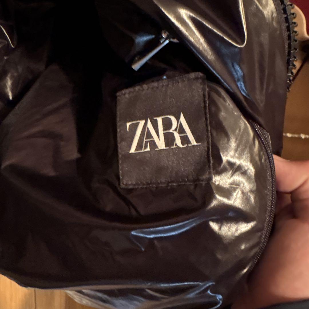 ZARA フード付きダウンジャケット ブラック