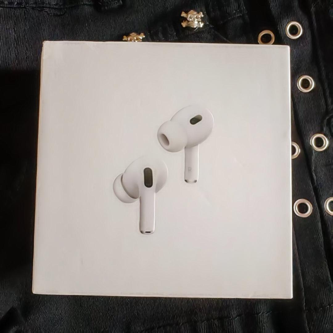 【新品未開封】 AirPods Pro 第2世代 Lightning端子 AirPods Pro 第2世代 lightning端子 (新品未開封) - メルカリ