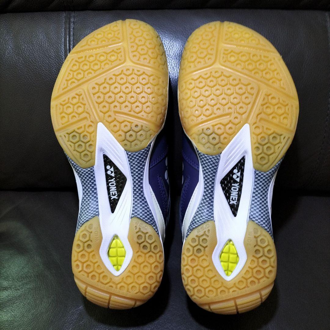 古川【YONEX】美品　25cm ヨネックス　バドミントンシューズ