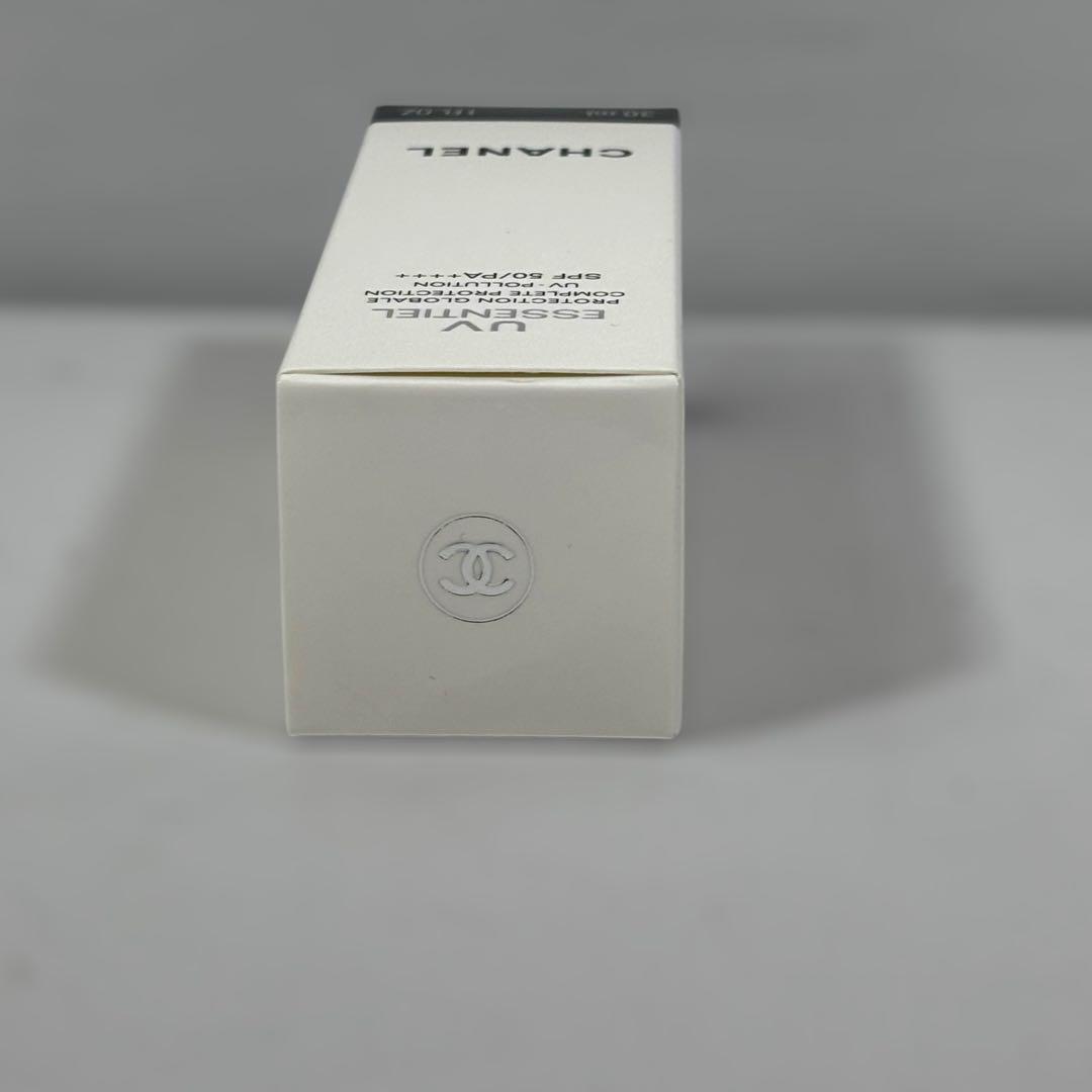 【新品未使用】シャネル UV エサンシエル 日やけ止めジェルクリーム 30ml