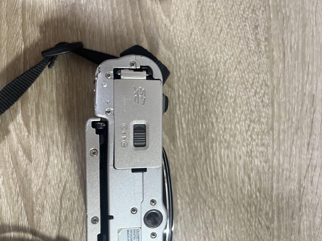 OLYMPUS PEN E-PL8 ミラーレス一眼 本体、レンズセット