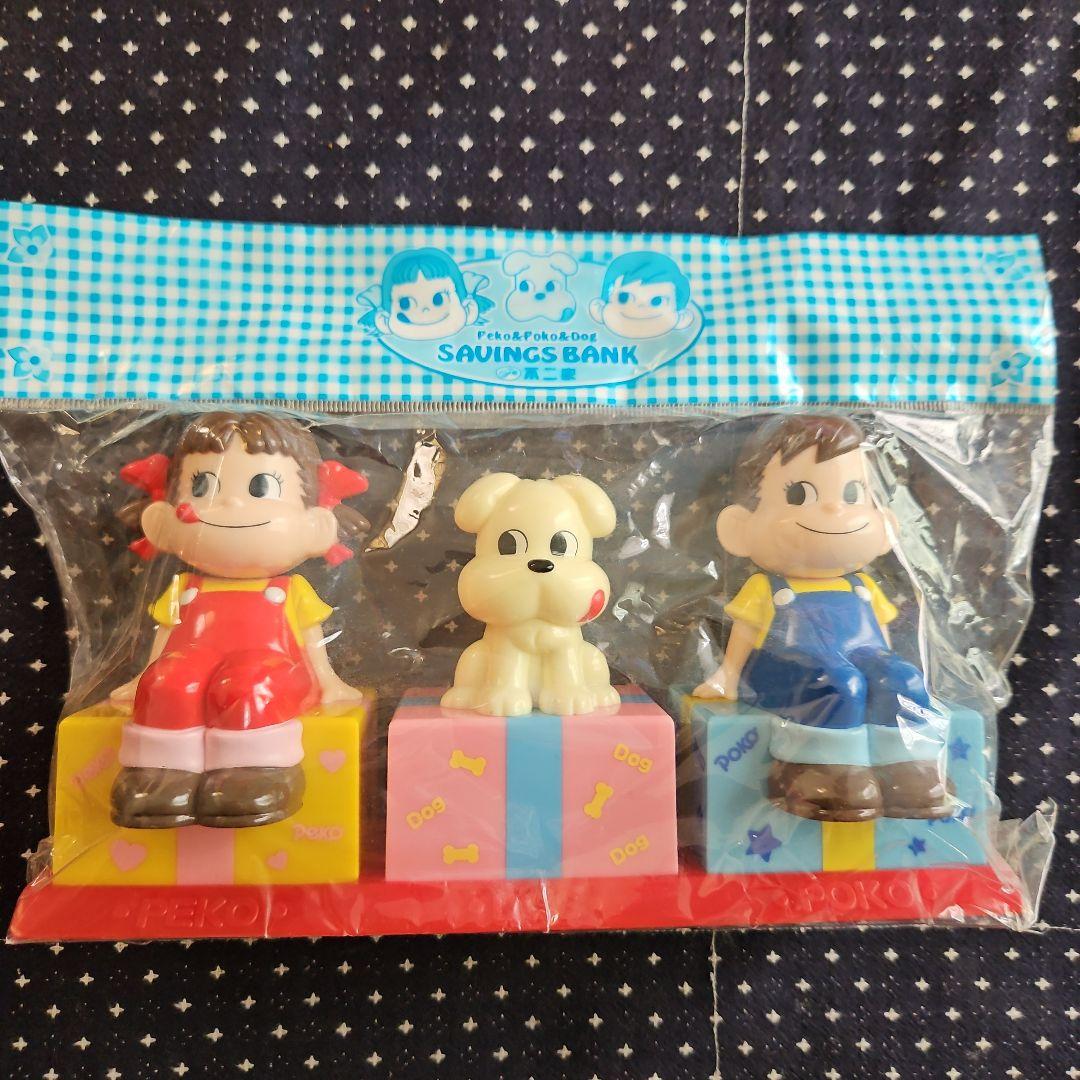 ペコちゃんポコちゃんの陶器の貯金箱３体 ペコちゃんポコちゃんの陶器の貯金箱3体 - メルカリ