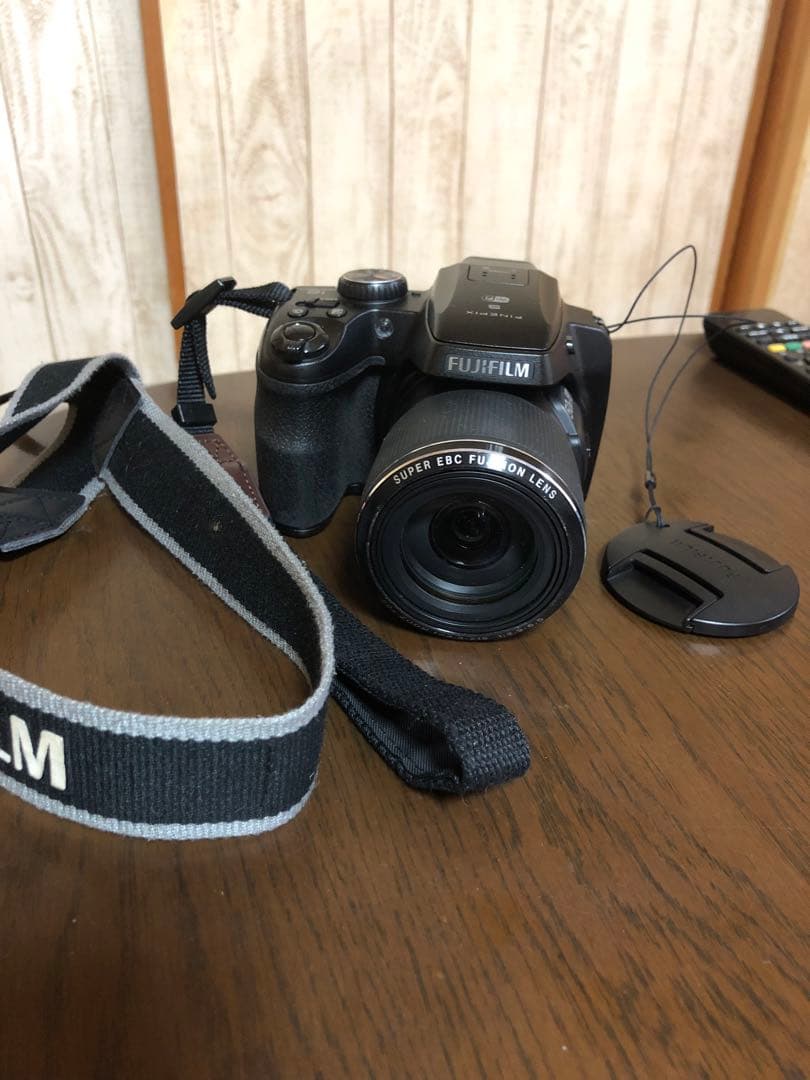 FUJIFILM 富士フイルム　FinePix S9900W