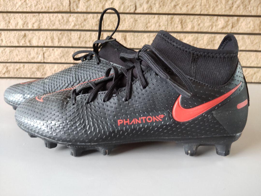 着用2回☆ナイキサッカースパイク ファントムGT HG 25.0㎝ Nike - メルカリ 着用2回☆ナイキサッカースパイク ファントムGT HG 25.0㎝ Nike - メルカリ