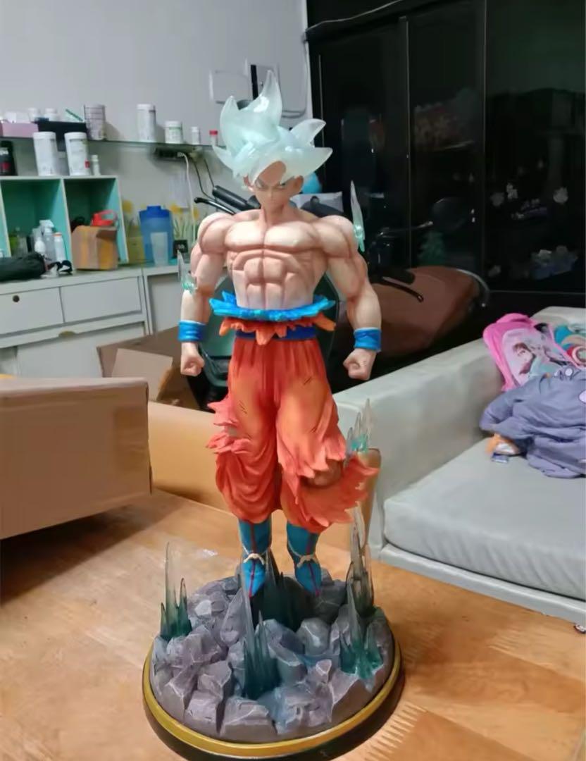 PLEXドラゴンボール超 ギガンティックシリーズ 孫悟空(身勝手の