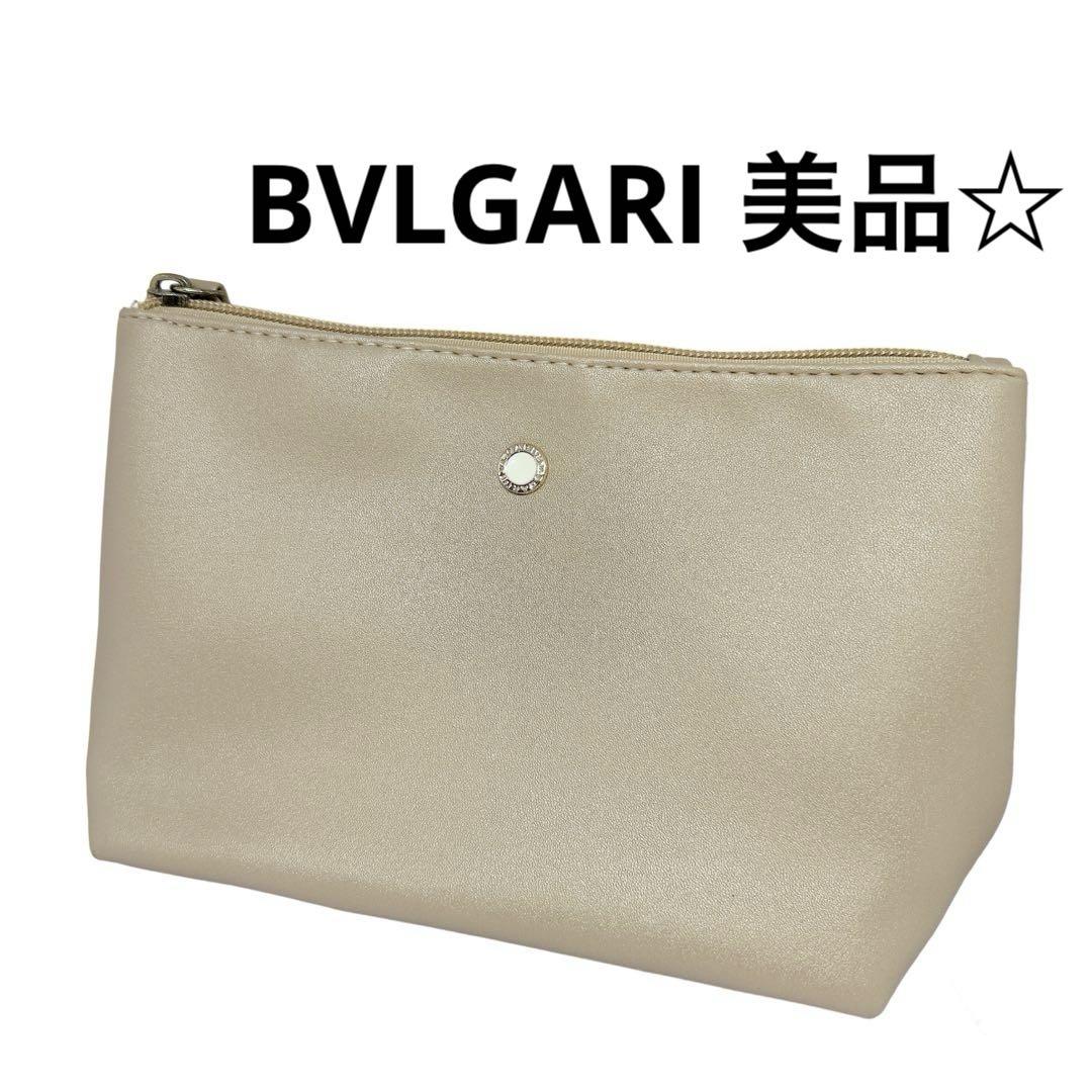 贅沢品 BVLGARI 美品☆ポーチ ゴールド系 小物入れ シンプル - メルカリ 快適グッズ・旅行小物