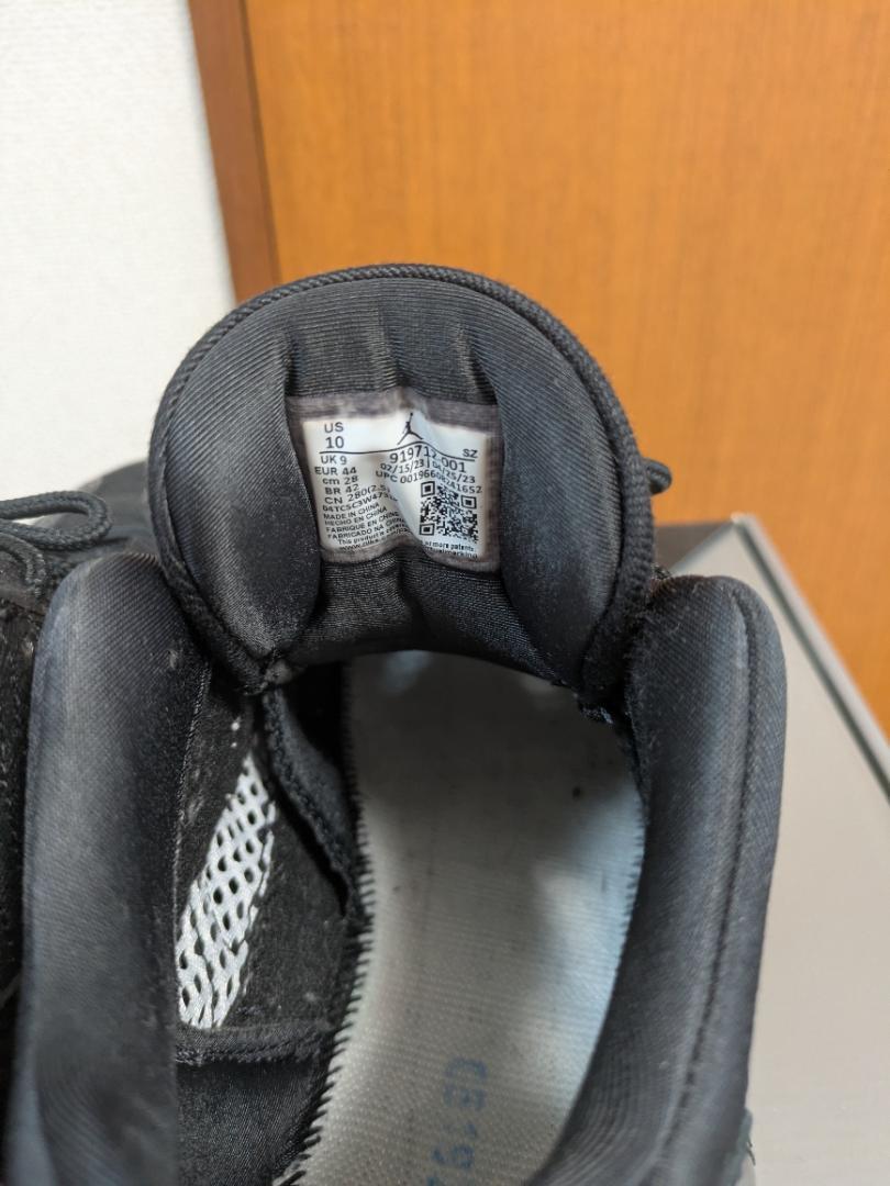 ジョーダン11low