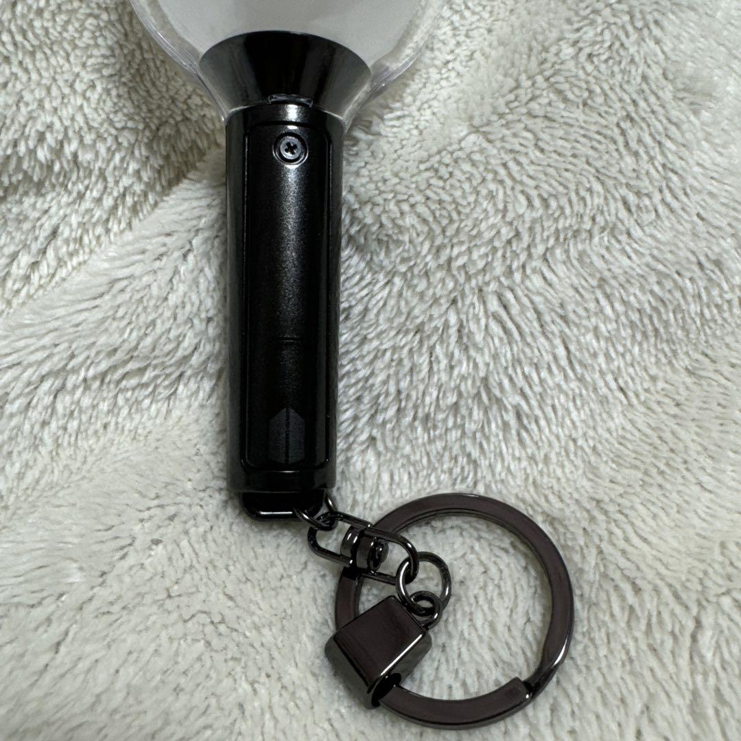 BTS ペンライト アミボム シェイカーキーホルダー