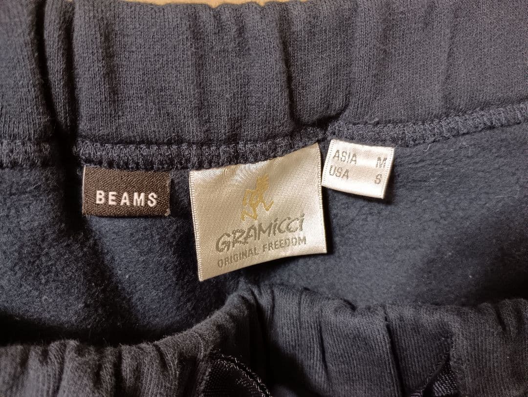 BEAMS別注gramicciスエットパンツ　ネイビー　サイズM