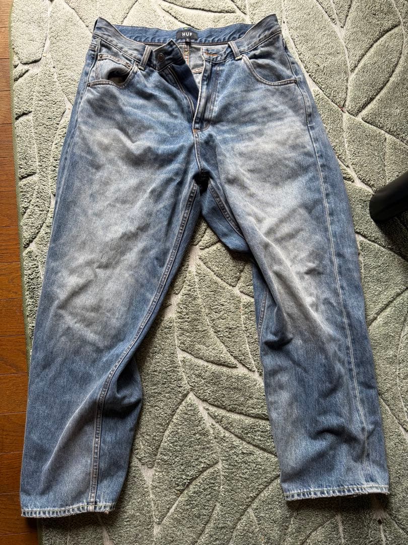 HUF ライトブルーデニムパンツ