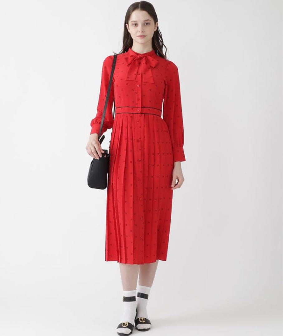 ブルーレーベル　ロゴ柄赤ボウタイロングワンピース　サイズ38 BLUELABEL