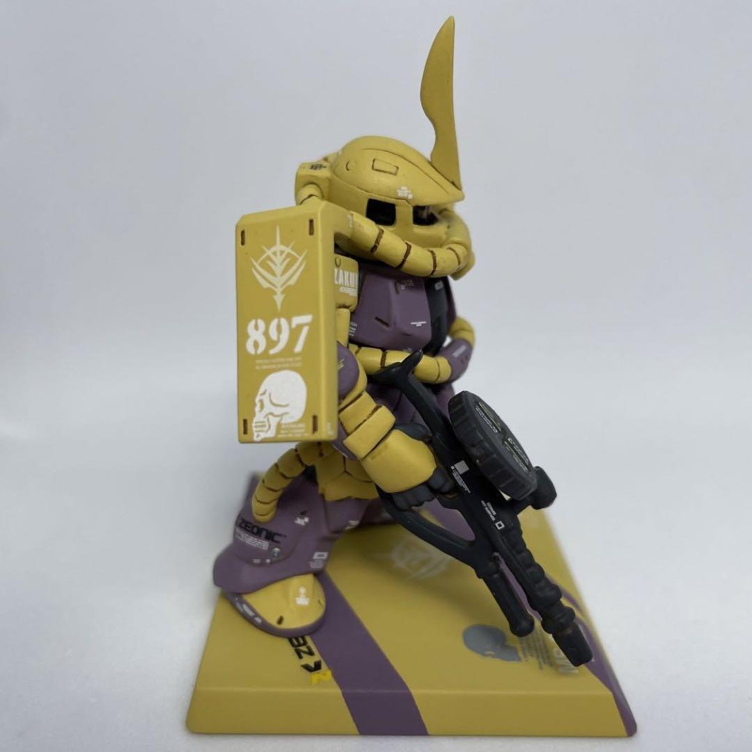 ガンダムコンバージ塗装　シーマ専用ザクⅡ