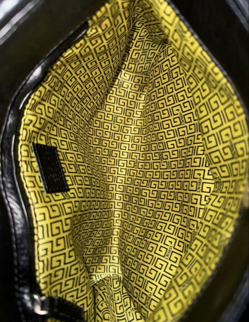 GIANNI VERSACE イタリア製 オールレザーハンドバッグ シルバー金具