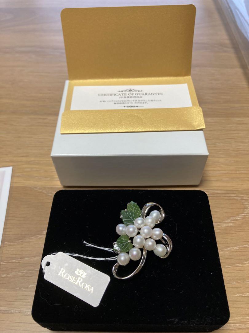 セール！Roserosa淡水真珠ブローチ　新品　結婚式卒業式入学式の胸飾り Roserosa淡水真珠ブローチ新品結婚式卒業式入学式の胸飾り