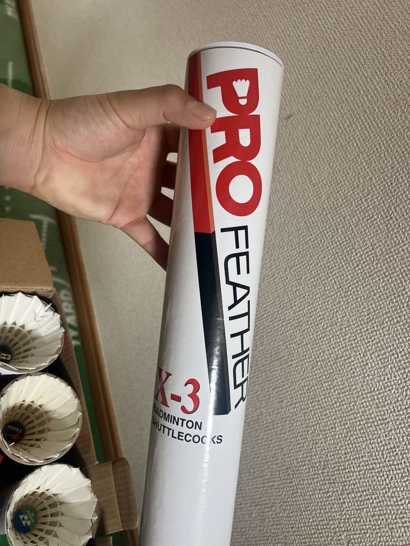 早い者勝ち　訳あり バドミントン シャトル 中古美品 約110球と新品12球