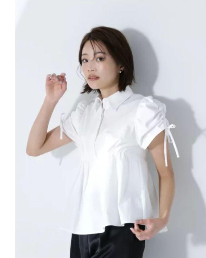 NATURAL BEAUTY BASIC ギャザースリーブペプラムシャツ