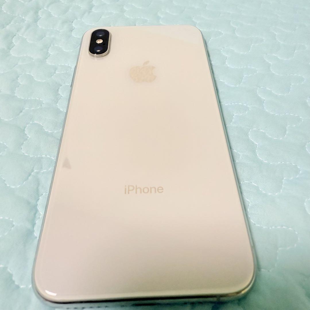 iPhoneXS MTAX2J/A 64GB シルバー バッテリー 100%