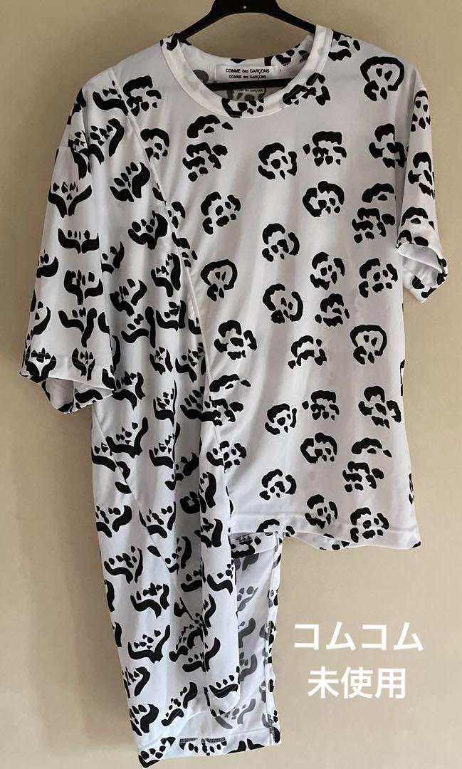 コムコム アシメトリーTシャツ