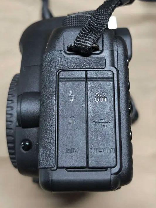 【美品】Canon EOS 5D Mark II デジタル一眼レフ