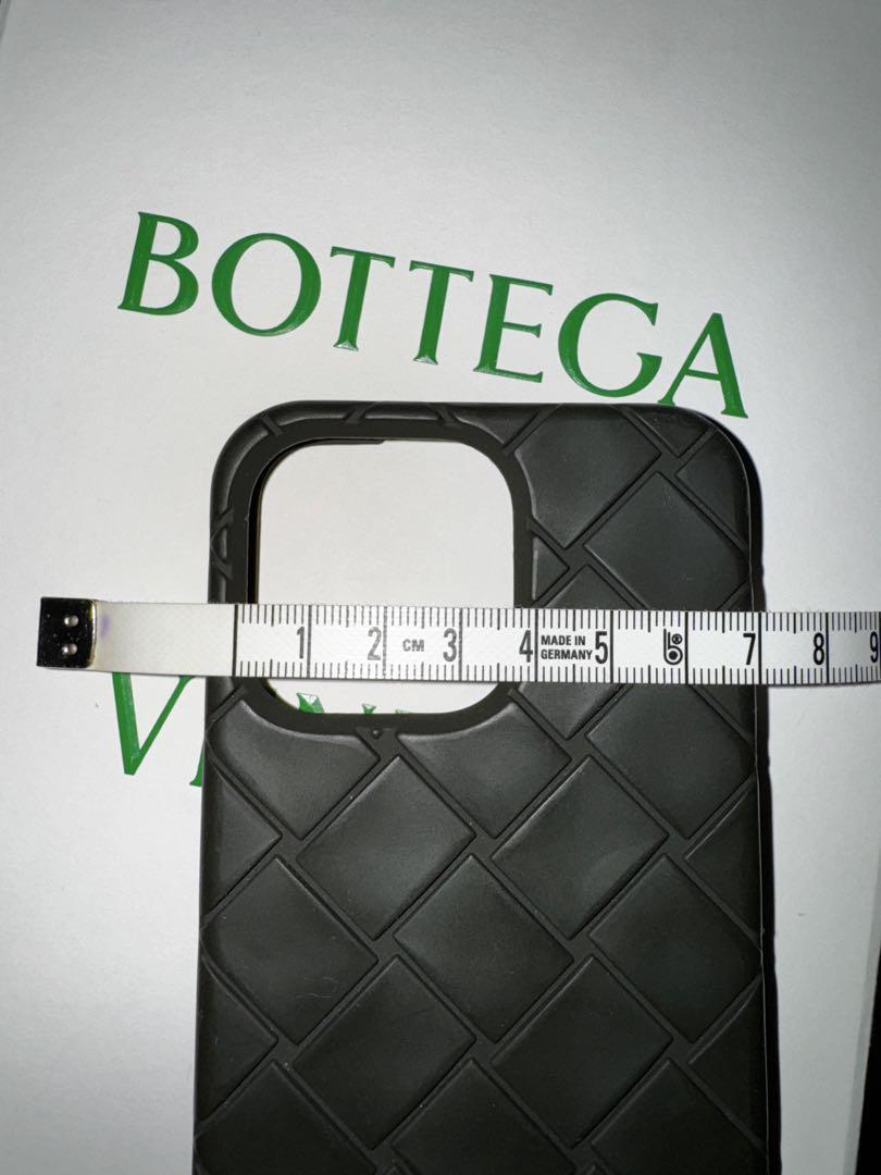BOTTEGA VENETA イントレチャート iPhone13Pro